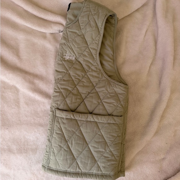 Stussy Quilted Sleeveless Vest in Sage Green - Picture 3 of 8